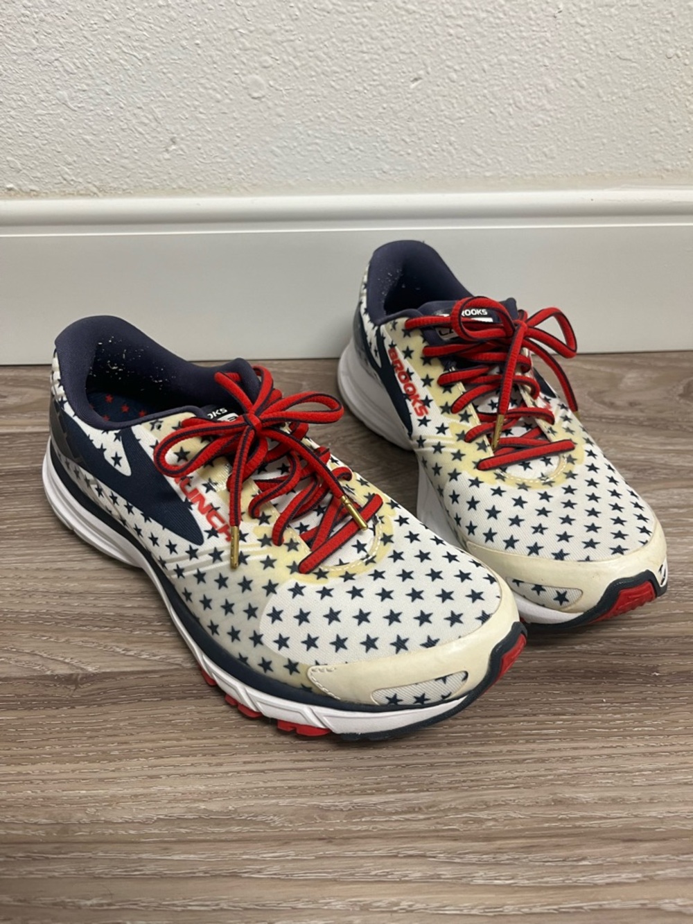 Brooks Launch 3 patriotic Victory Collection